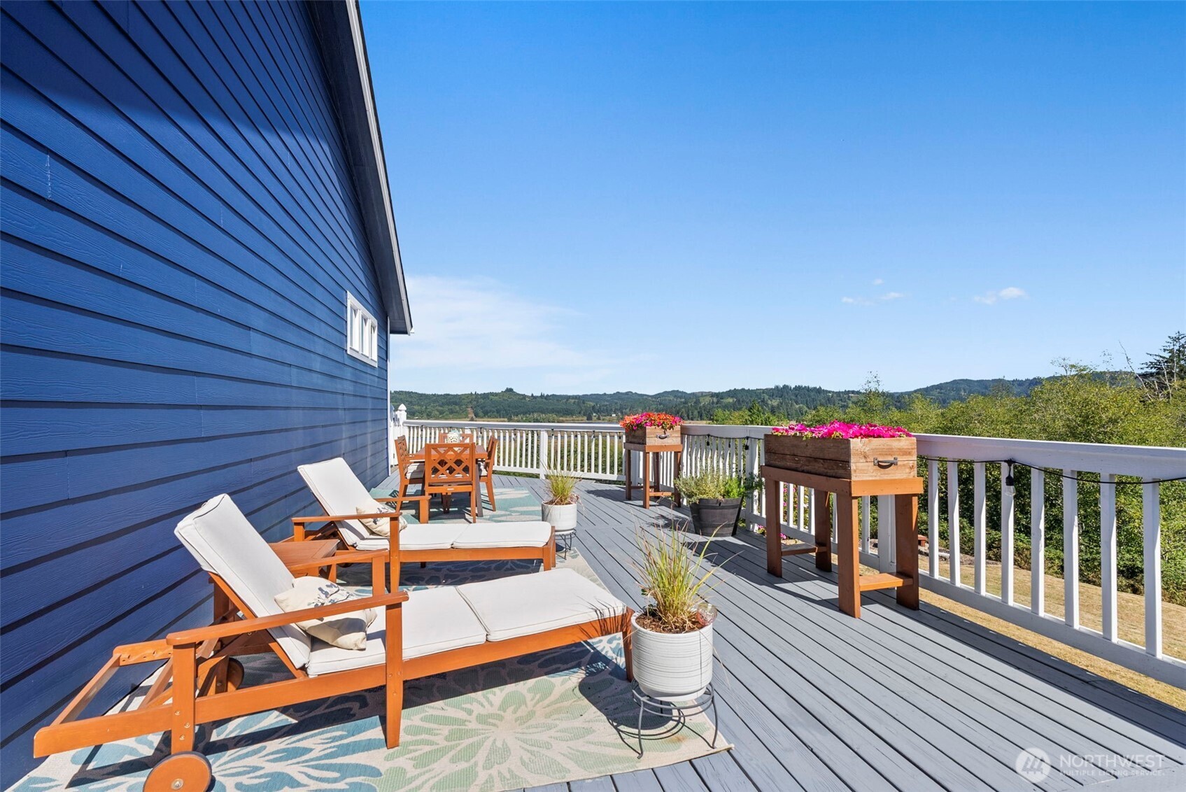 1480 Pacific Avenue Raymond, WA 98577 - Photo 2 of 40