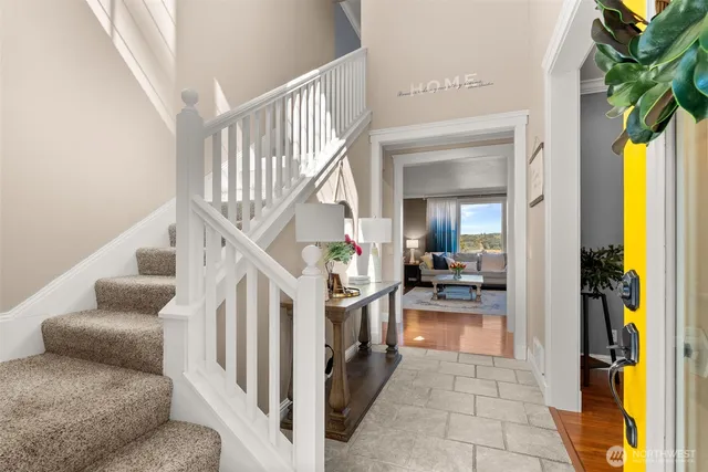 a view of entryway and workspace