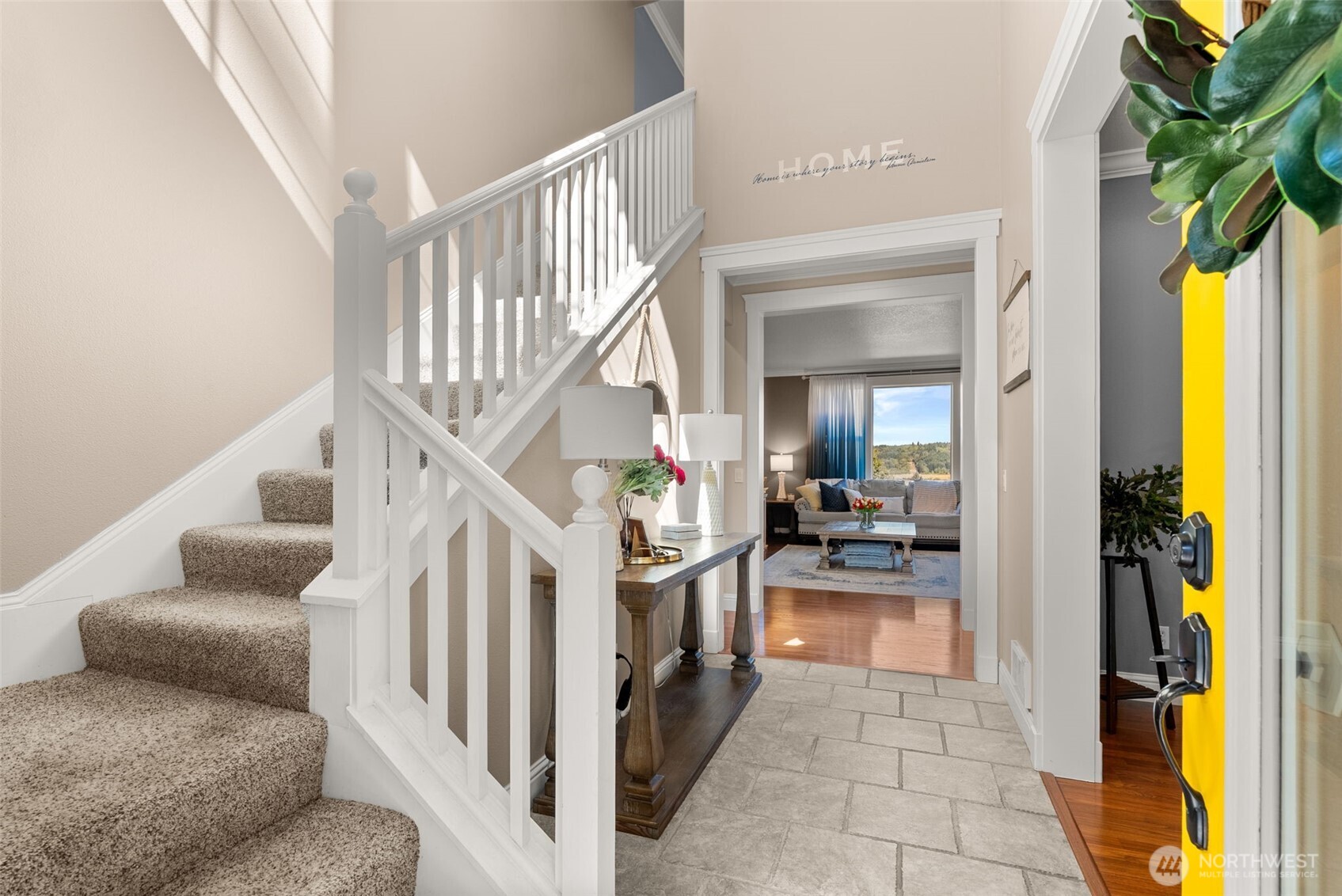 1480 Pacific Avenue Raymond, WA 98577 - Photo 7 of 40 a view of entryway and workspace