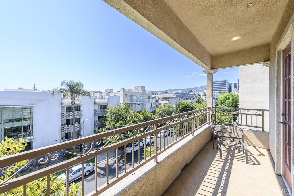 432 South Willaman Dr Unit 402  