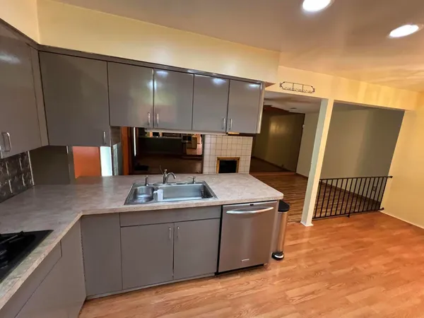 $289,900 | 14281 Elgin Street, Oak Park, MI 48237