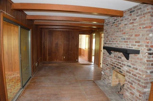 4402 Dickson Road Indianapolis, IN 46226 - Photo 5 of 12 Gallery Image 5