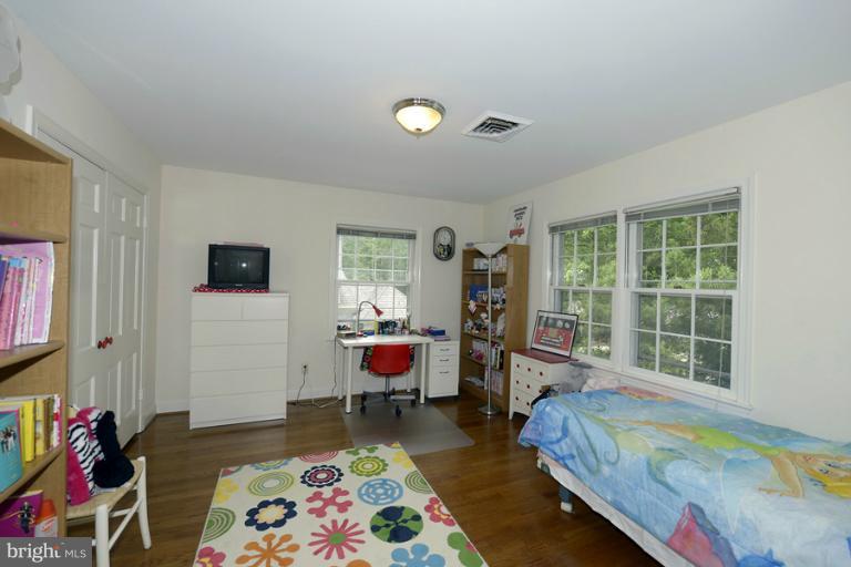 8225 Burning Tree Road Bethesda, MD 20817 - Photo 28 of 30 Bedroom