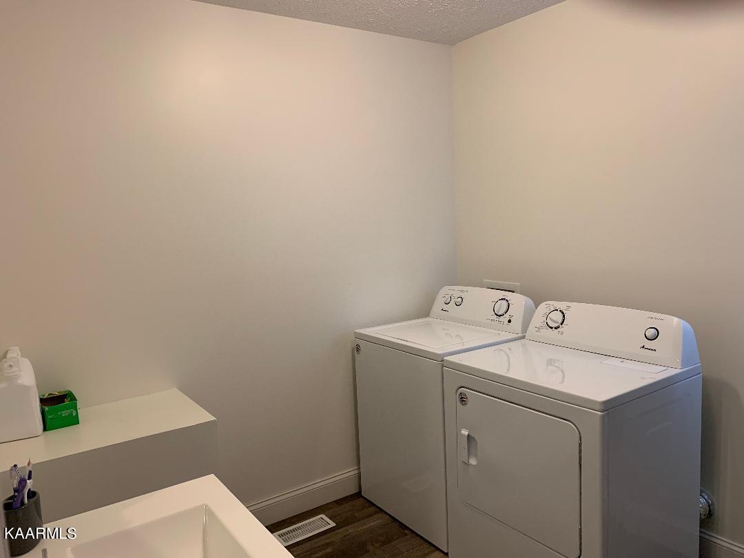 880 Little Sycamore Road Tazewell, TN 37879 - Photo 13 of 19 thumbnail - 2022-01-18T182359.881