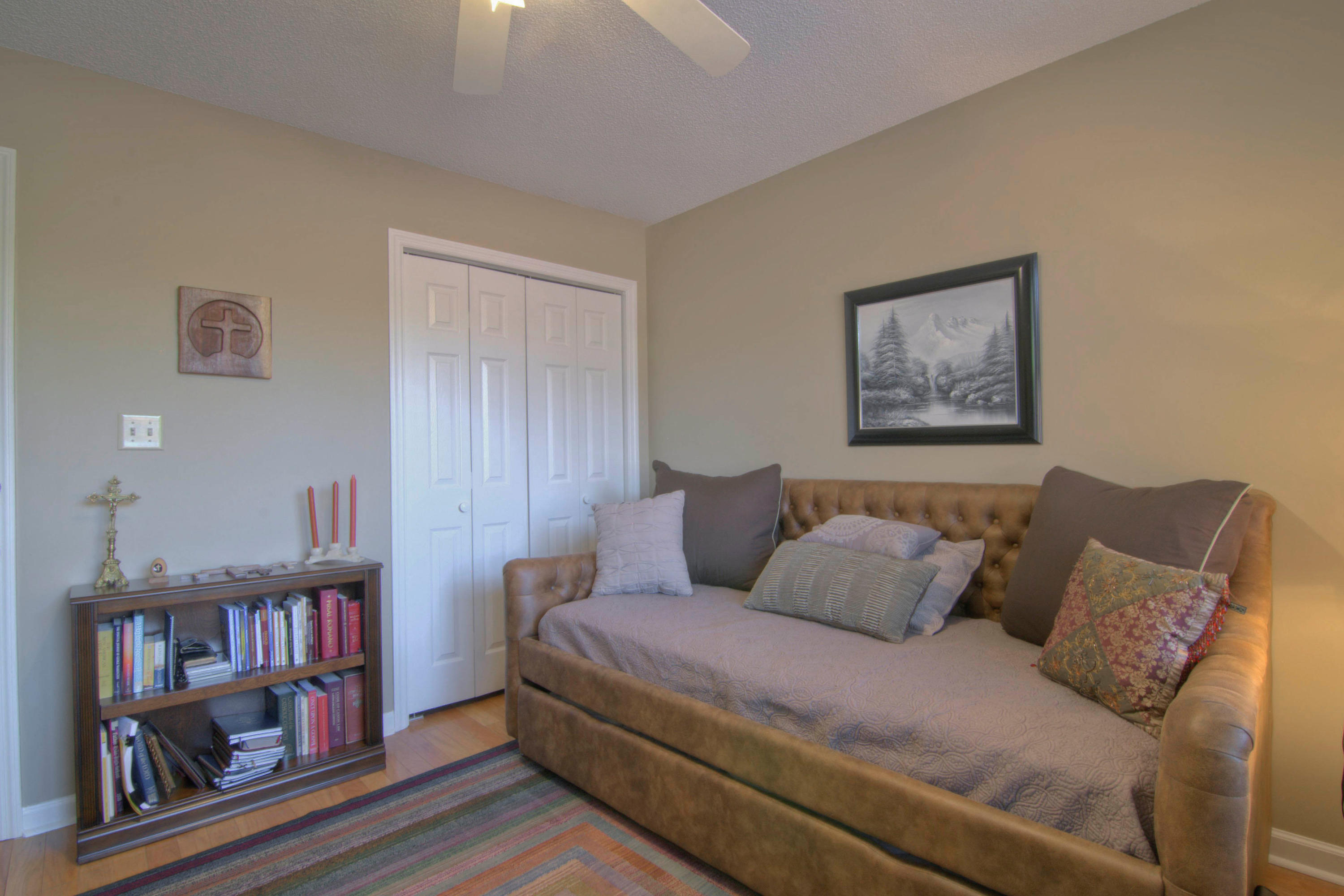 3116 Cunningham Road, Unit B6 Knoxville, TN 37918 - Photo 20 of 32 20. Bedroom two