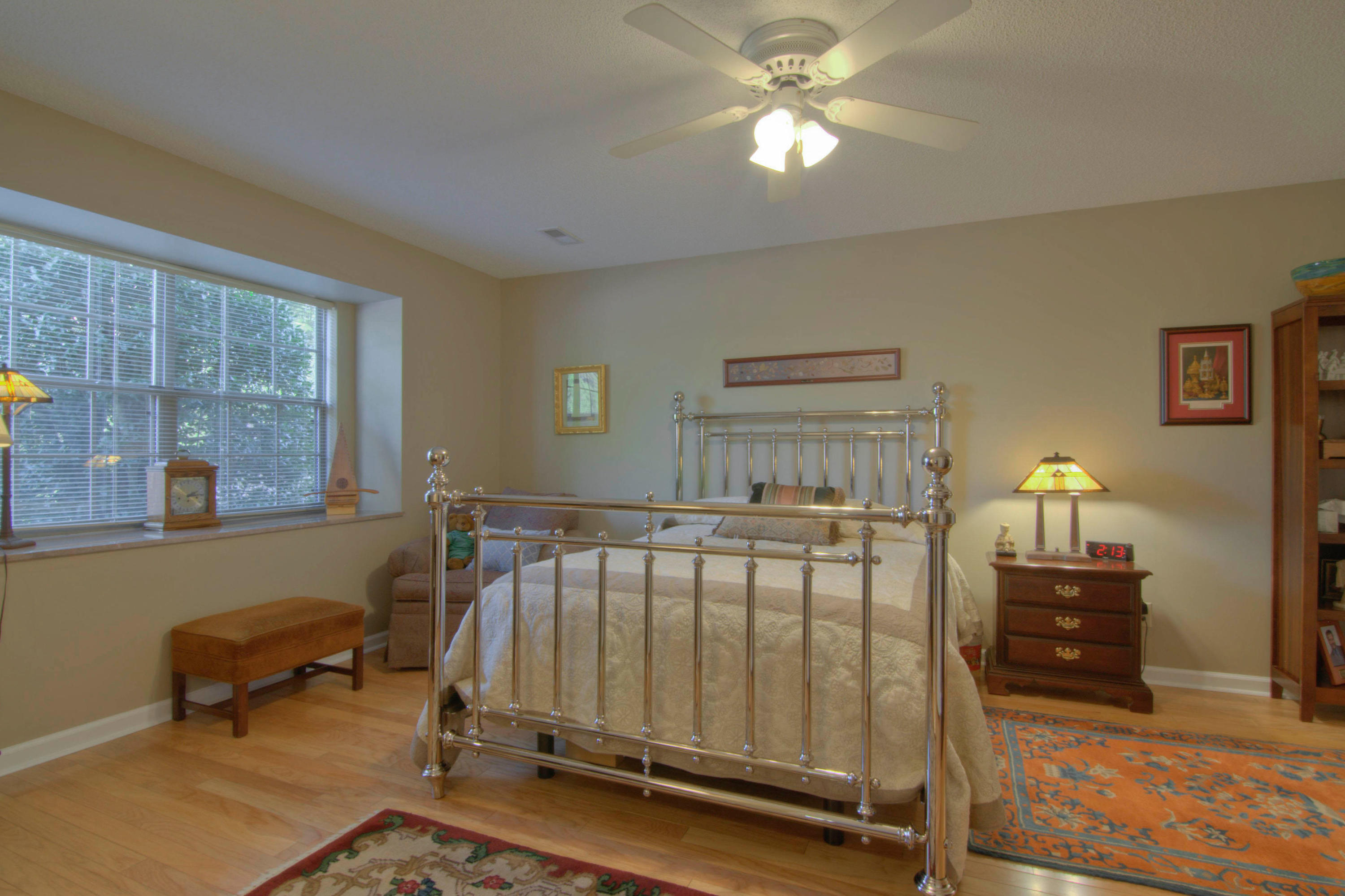 3116 Cunningham Road, Unit B6 Knoxville, TN 37918 - Photo 22 of 32 22. Master bedroom
