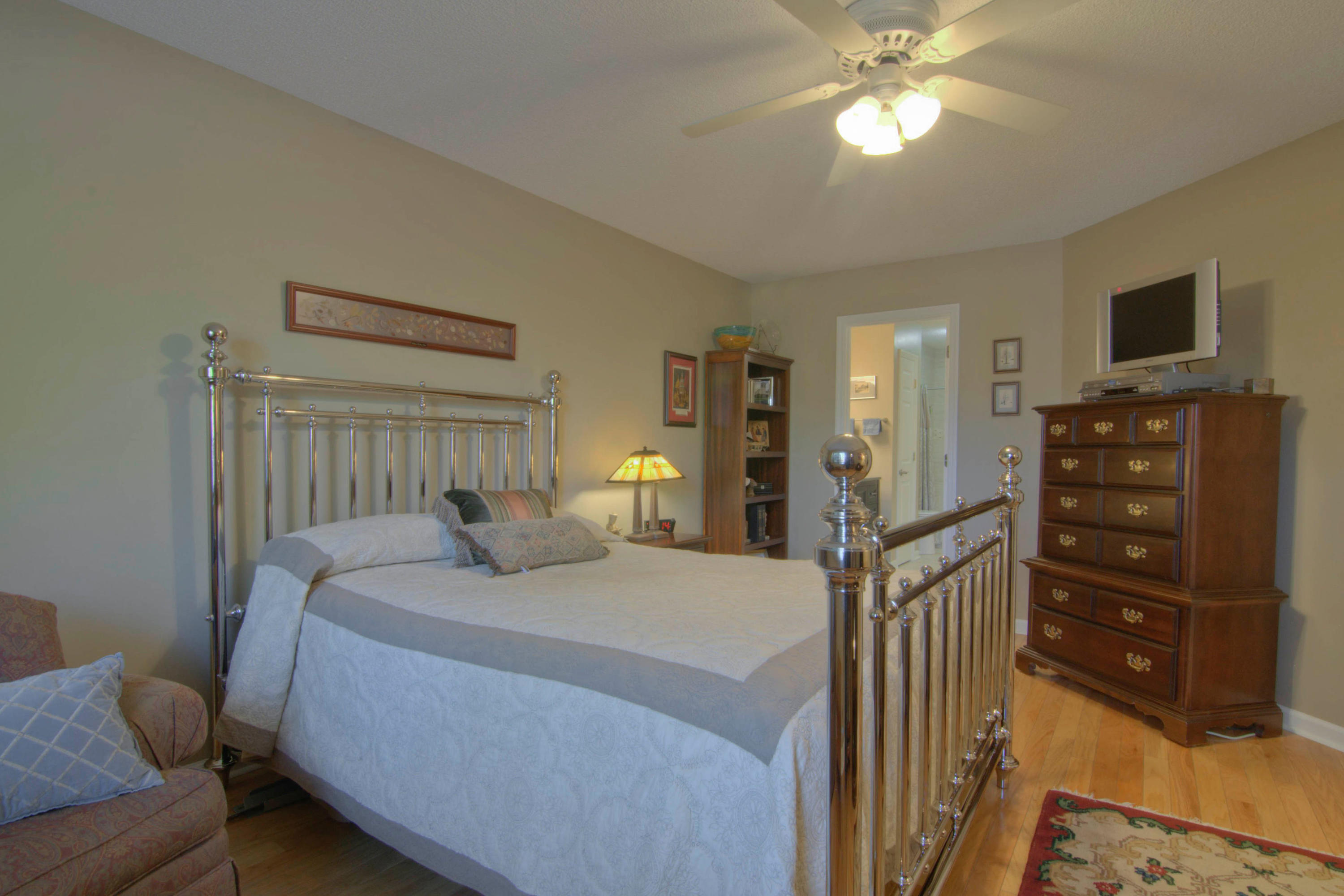 3116 Cunningham Road, Unit B6 Knoxville, TN 37918 - Photo 24 of 32 24. Master bedroom another view
