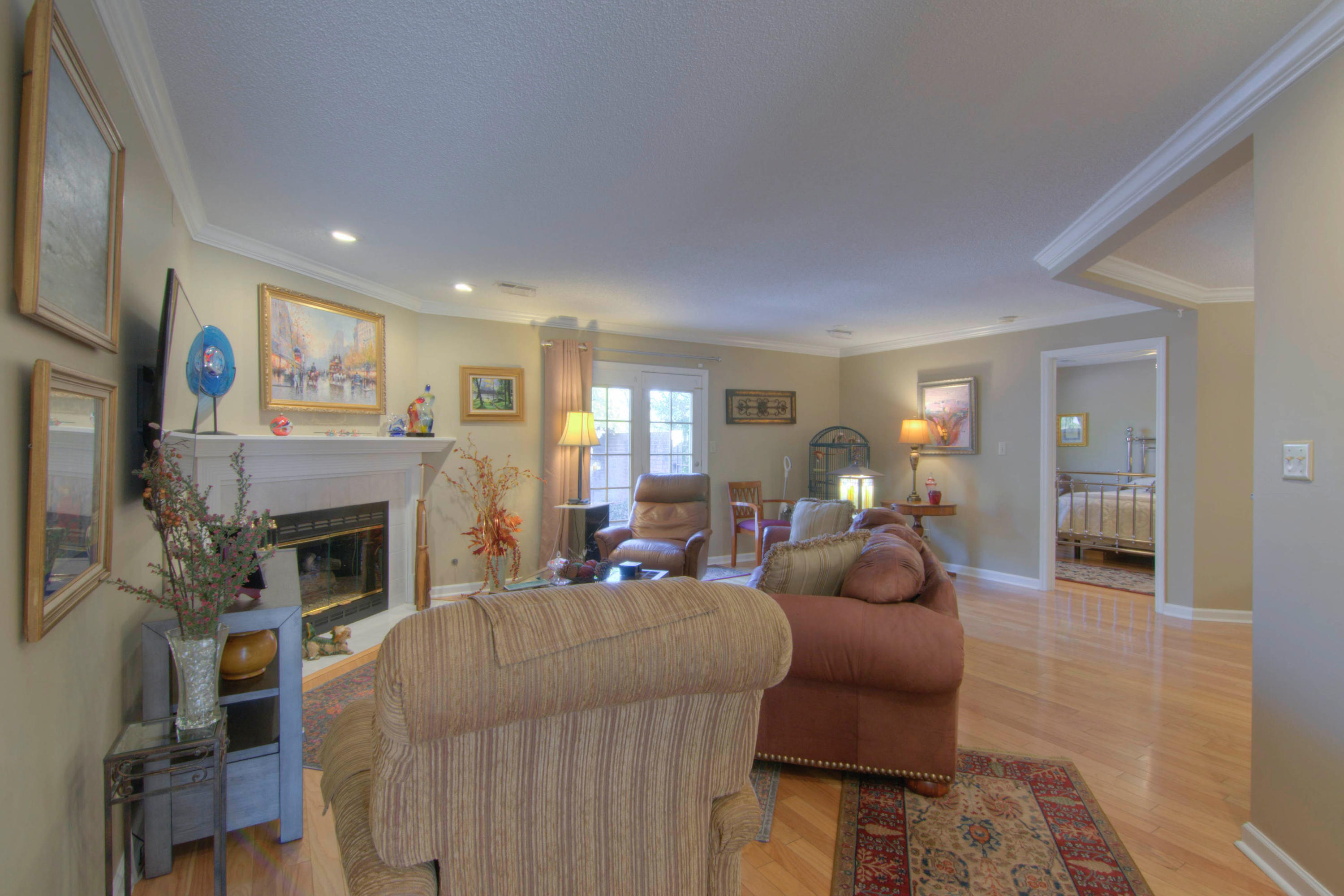 5. Living room another view