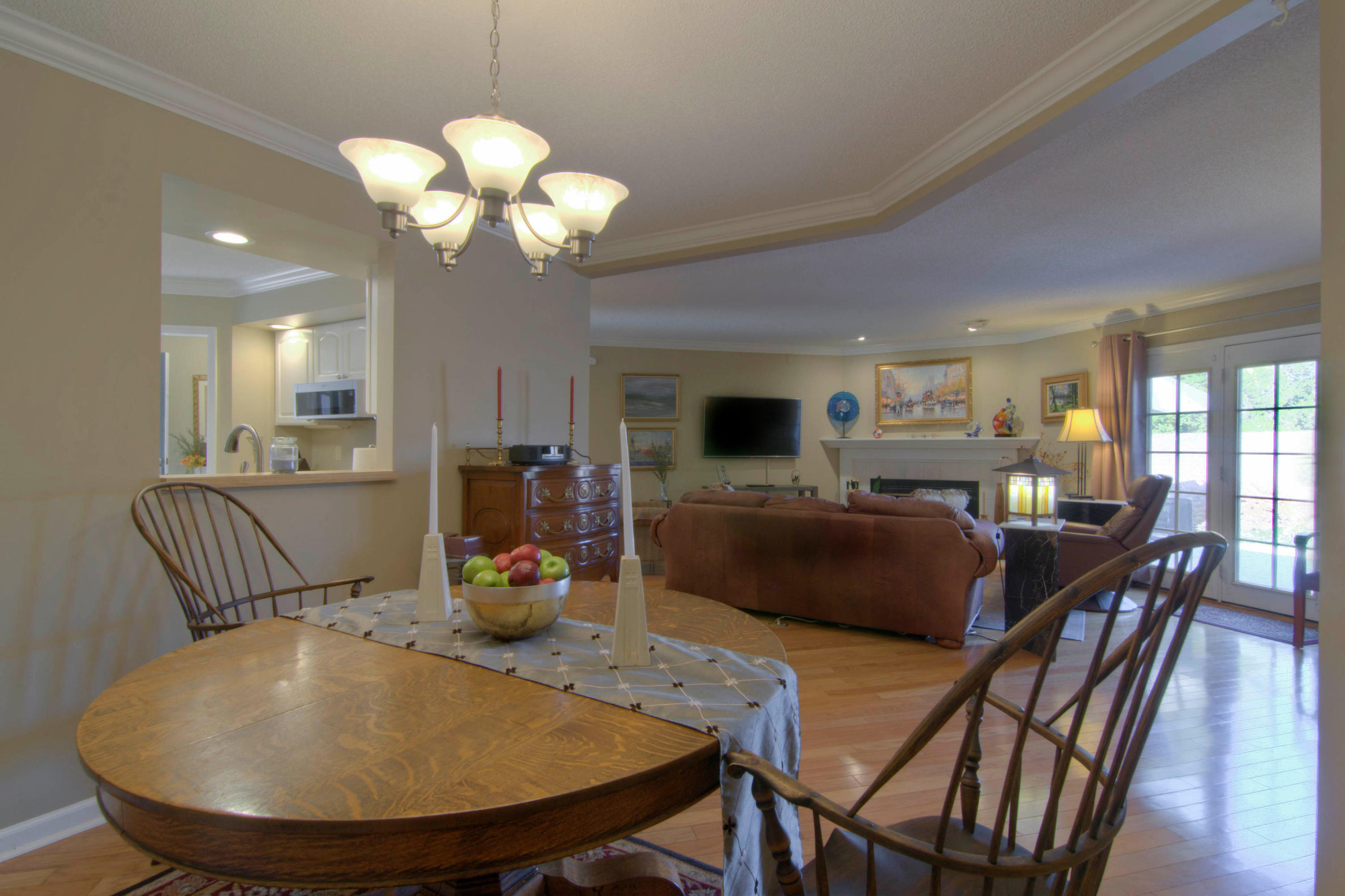 7. Dining room another view