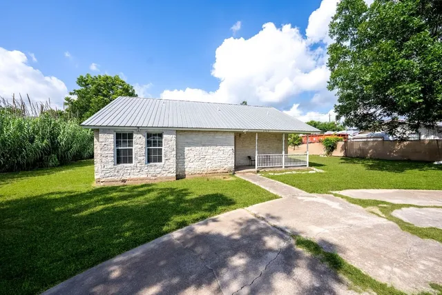 $550,000 | 1717 Fleischer Drive, Austin, TX 78728
