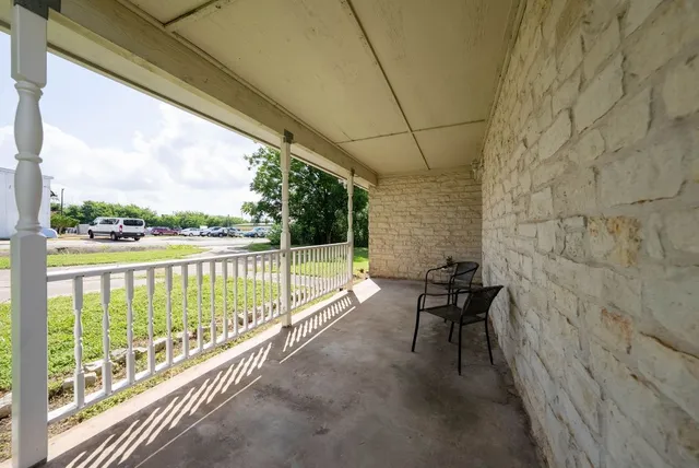 $550,000 | 1717 Fleischer Drive, Austin, TX 78728