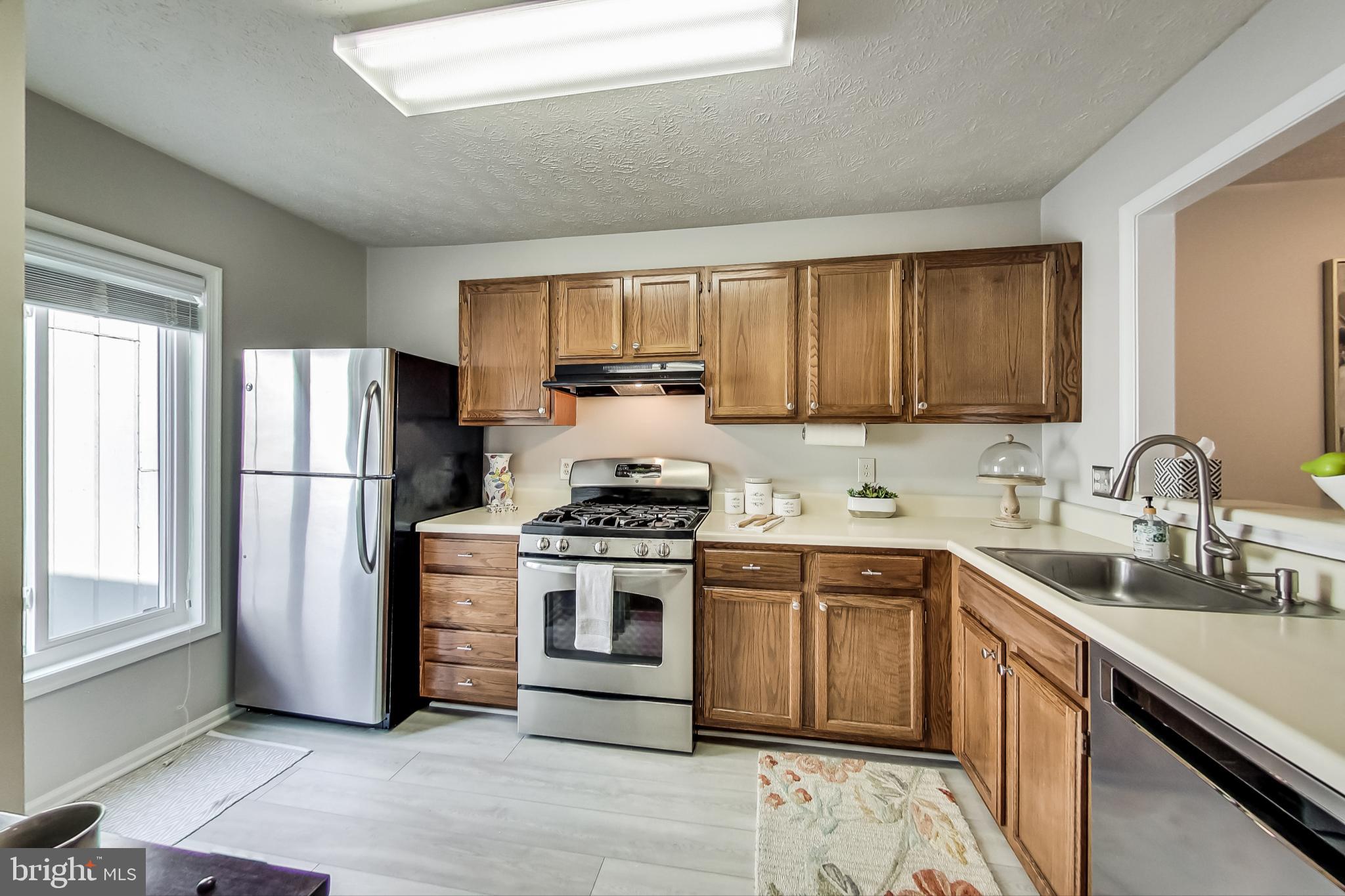 2229 Hunter's Run Drive Reston, VA 20191 - Photo 21 of 52 Gallery Image 21