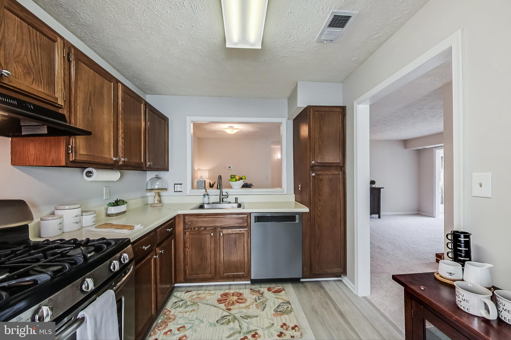 2229 Hunter's Run Drive Reston, VA 20191 - Photo 23 of 52 Gallery Image 23