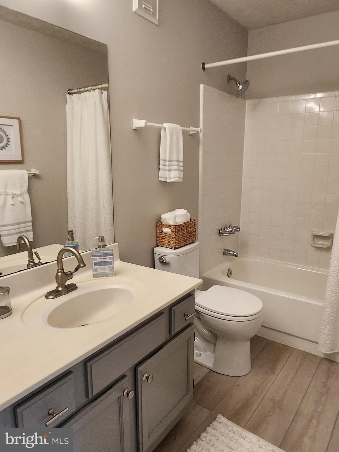 2229 Hunter's Run Drive Reston, VA 20191 - Photo 27 of 52 Gallery Image 27
