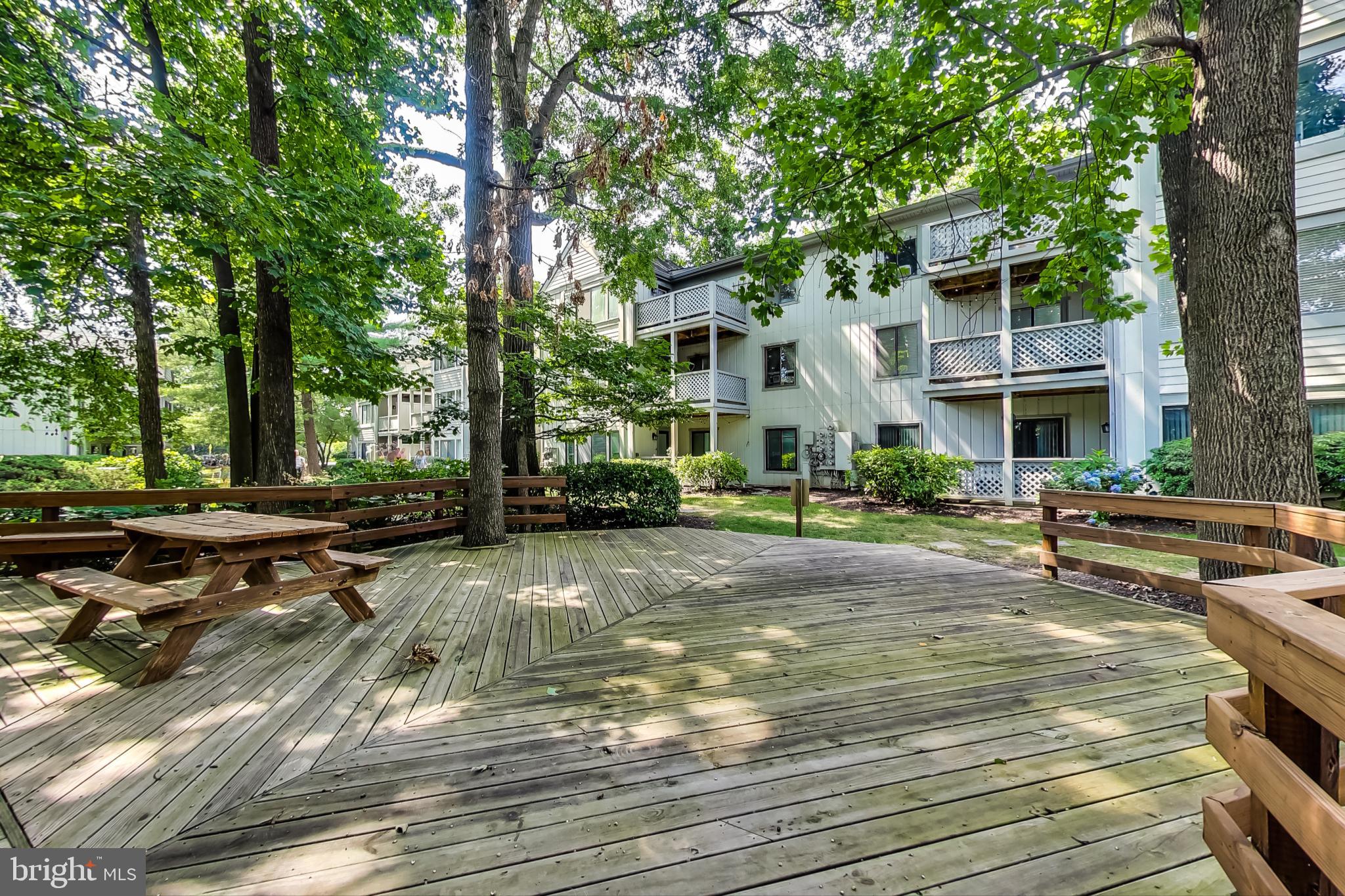 2229 Hunter's Run Drive Reston, VA 20191 - Photo 40 of 52 Gallery Image 40