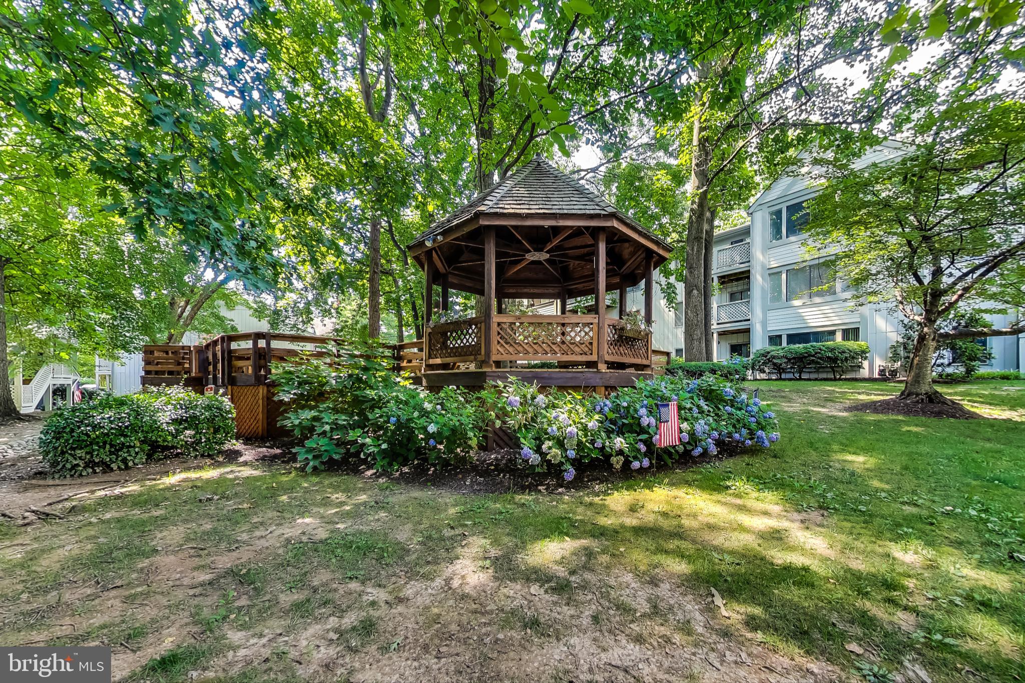 2229 Hunter's Run Drive Reston, VA 20191 - Photo 43 of 52 Gallery Image 43