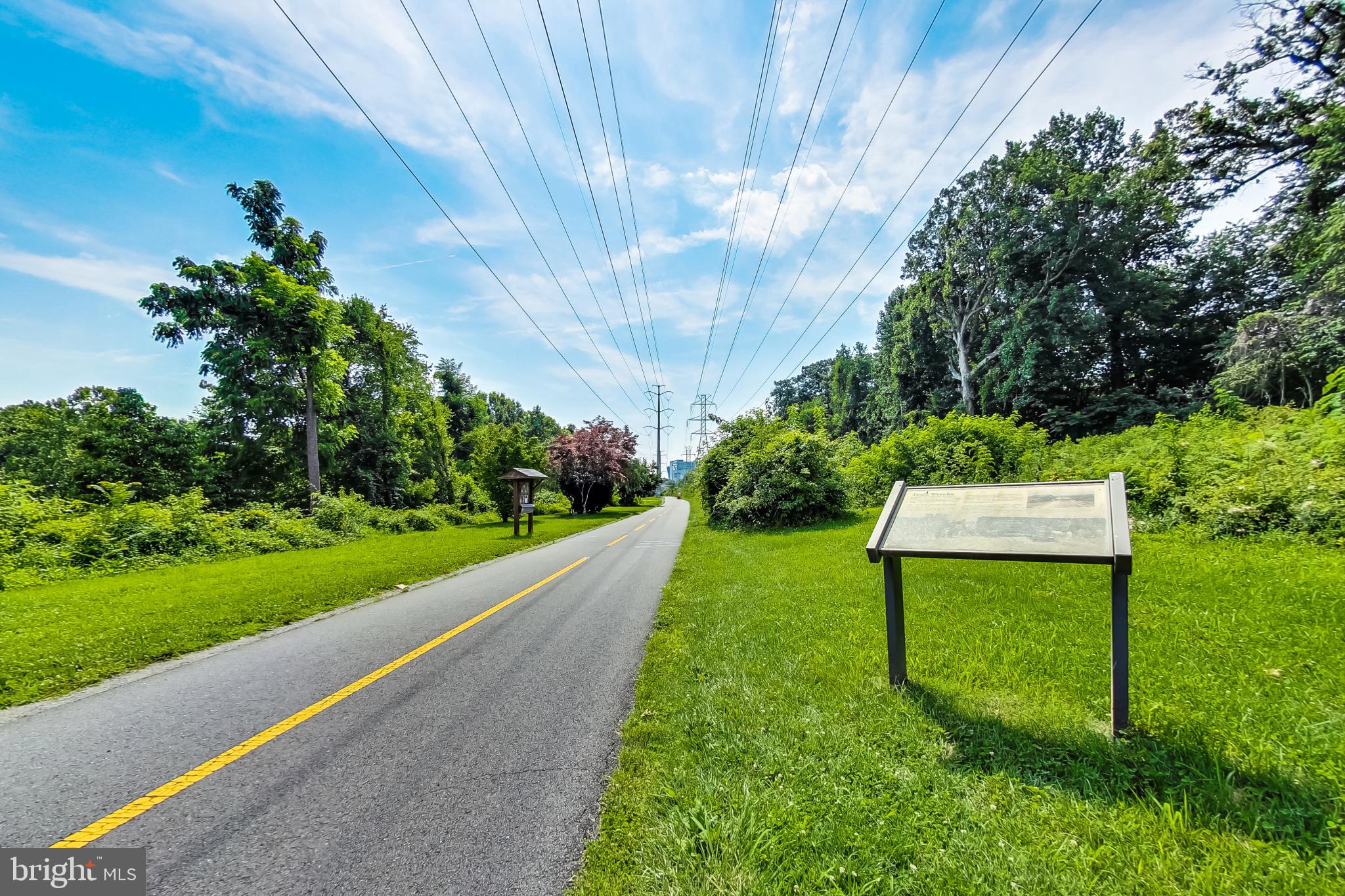 2229 Hunter's Run Drive Reston, VA 20191 - Photo 46 of 52 Gallery Image 46