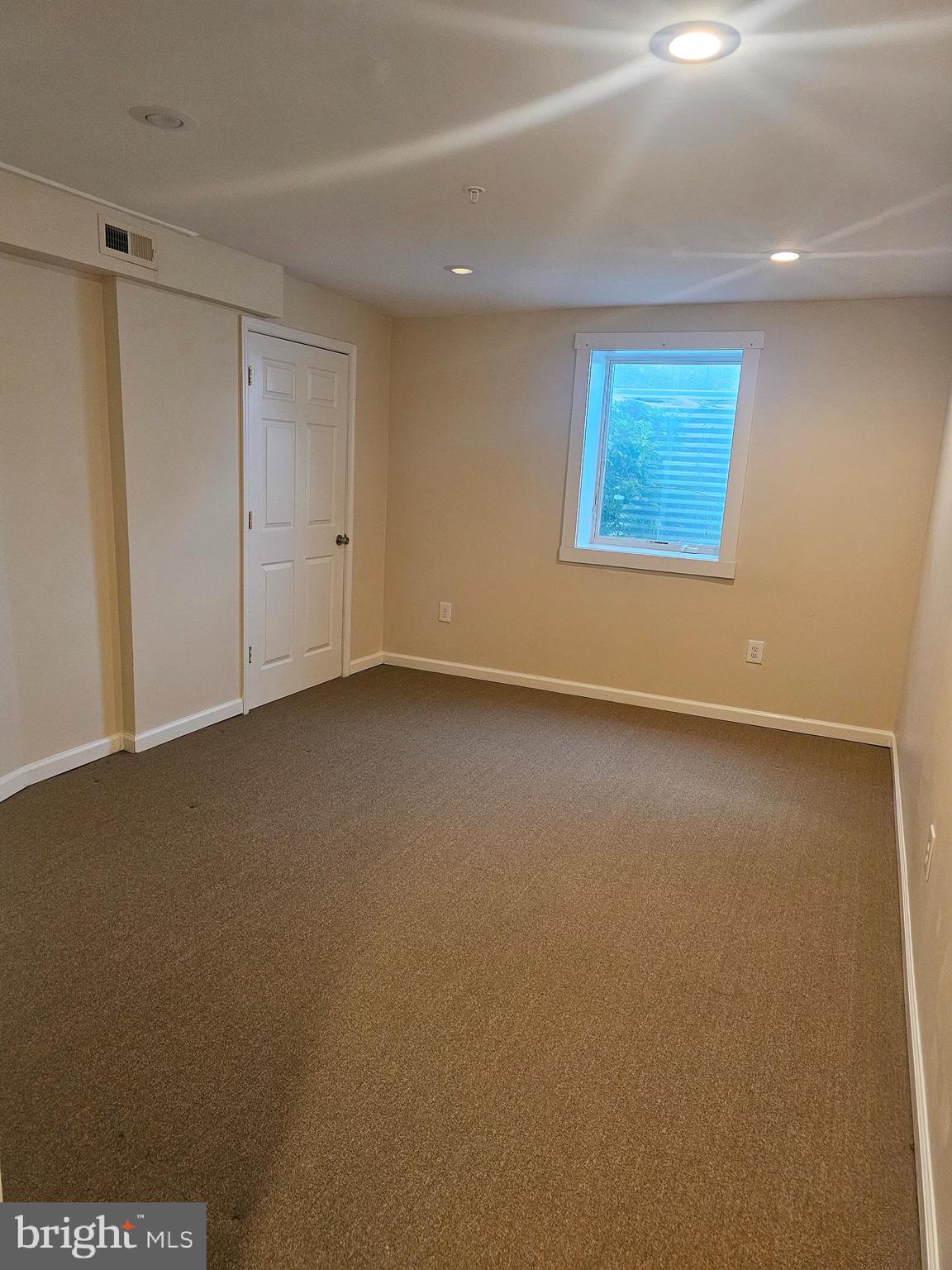 18303 Bubbling Spring Terrace Boyds, MD 20841 - Photo 2 of 14