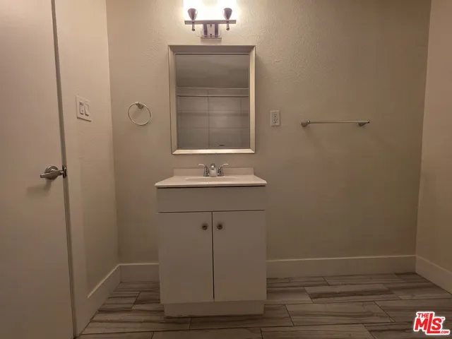 $2,600 | 11506 Truro Avenue, Unit B, Hawthorne, CA 90250