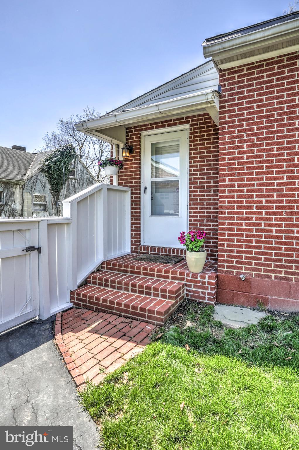 117 Oakview Road Lancaster, PA 17602 - Photo 15 of 61 Gallery Image 15