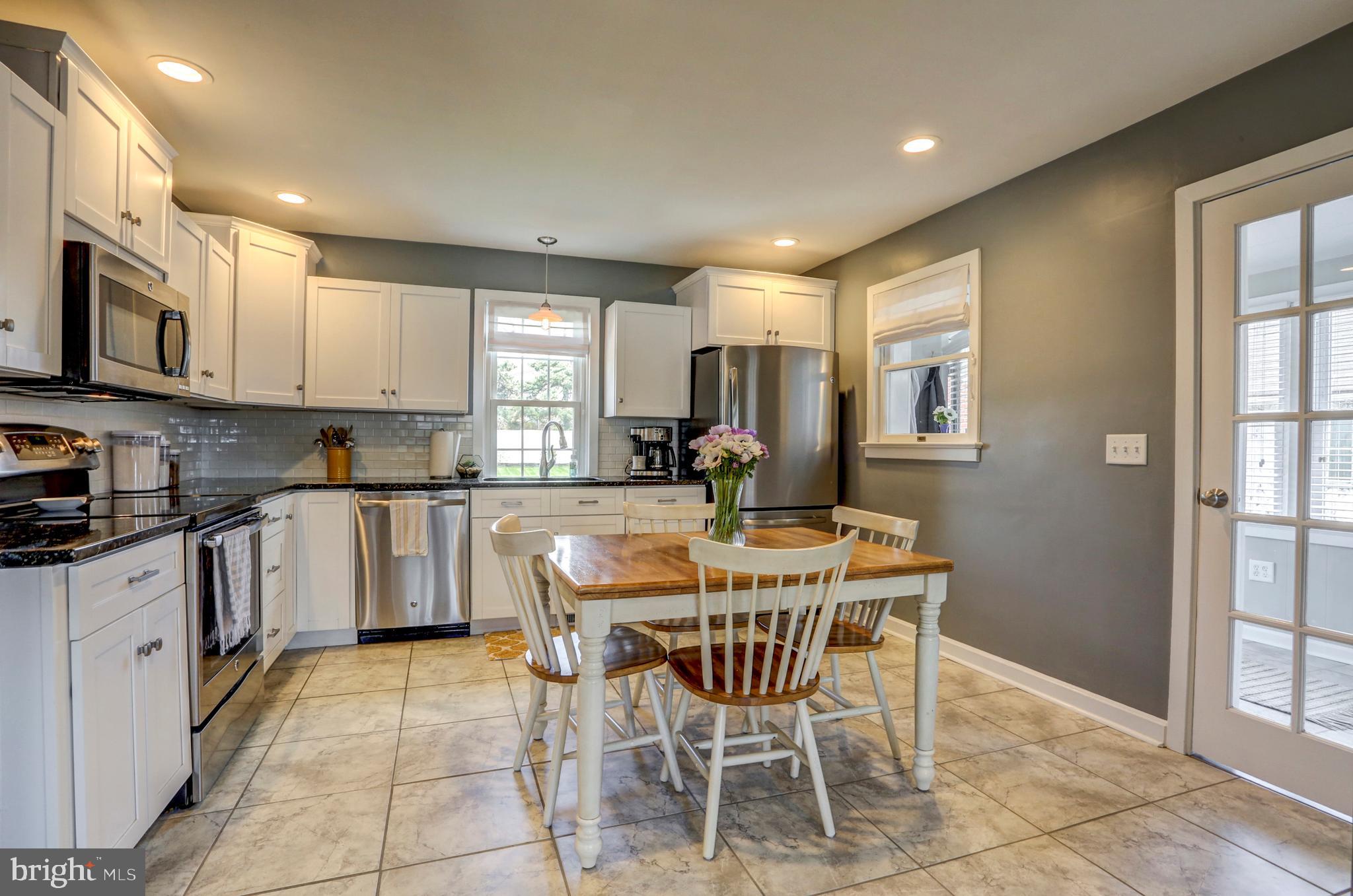 117 Oakview Road Lancaster, PA 17602 - Photo 34 of 61 Gallery Image 34