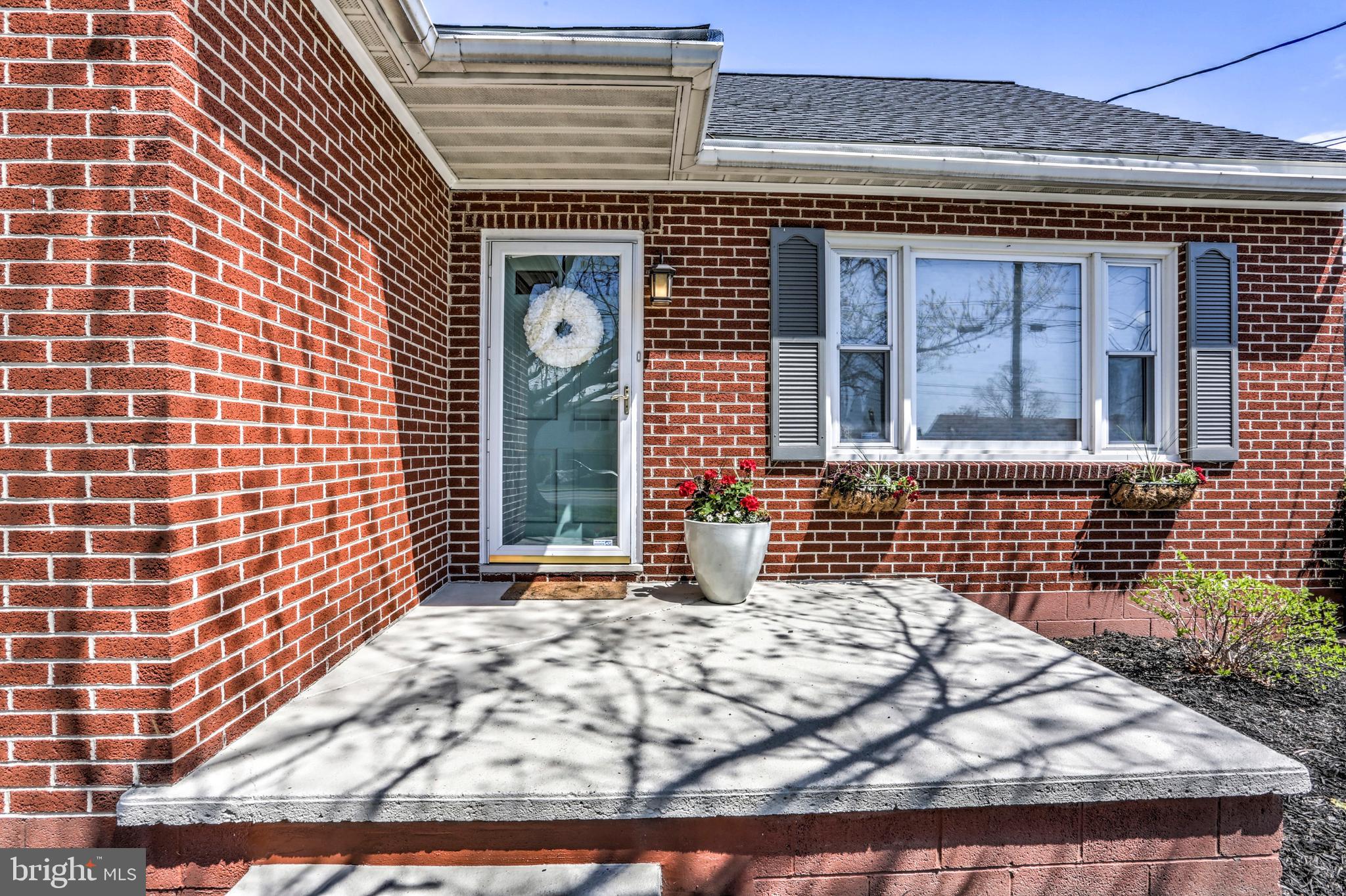 117 Oakview Road Lancaster, PA 17602 - Photo 5 of 61 Gallery Image 5