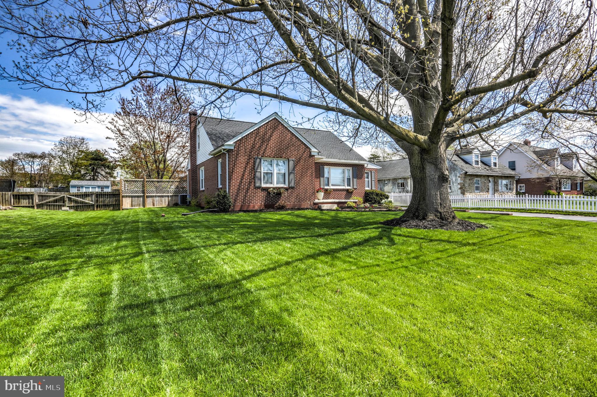 117 Oakview Road Lancaster, PA 17602 - Photo 8 of 61 Gallery Image 8