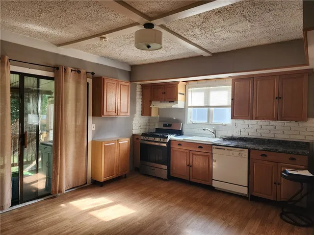 $379,900 | 132 Hobson Avenue, Pawtucket, RI 02860