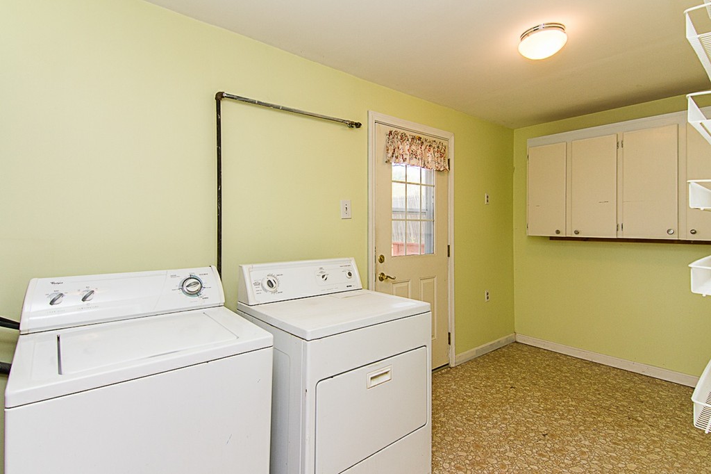 45 Yvonne Road Bellingham, MA 02019 - Photo 17 of 18 Gallery Image 17