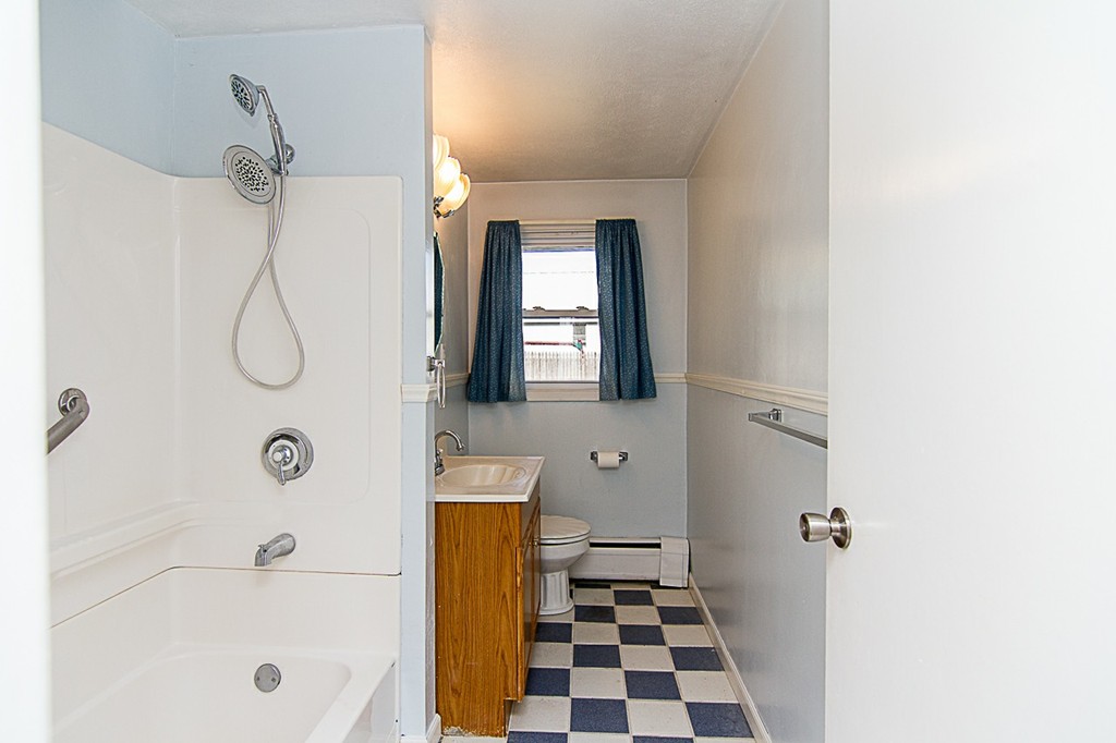 45 Yvonne Road Bellingham, MA 02019 - Photo 7 of 18 Gallery Image 7