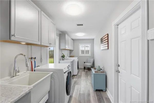 $699,000 | 8905 Southwest Cherry Lane, Stuart, FL 34997