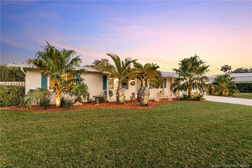 8905 Southwest Cherry Lane Stuart, FL 34997 - Photo 3 of 48