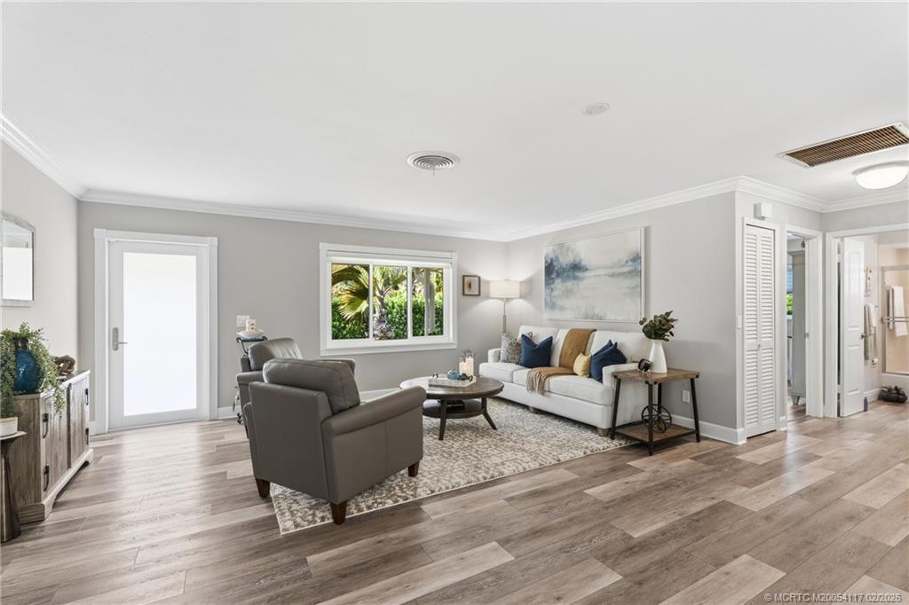 8905 Southwest Cherry Lane Stuart, FL 34997 - Photo 9 of 48