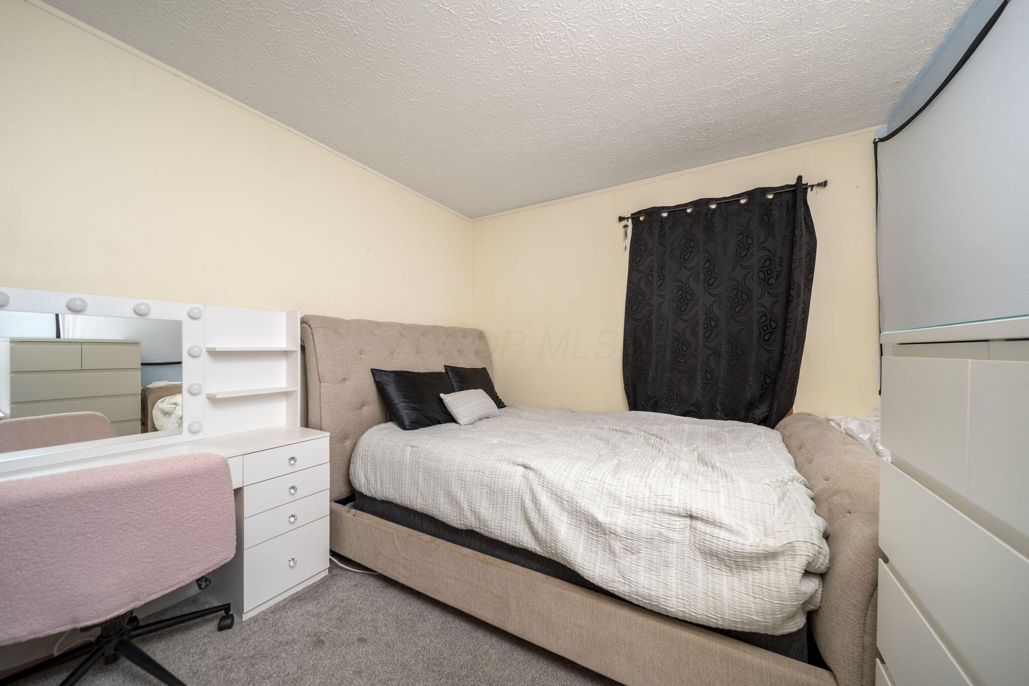 2985 Briar Ridge Road Columbus, OH 43232 - Photo 24 of 48 Bedroom 2