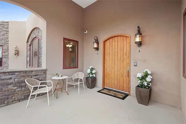 $1,600,000 | 7921 Florence Avenue Northeast, Albuquerque, NM 87122