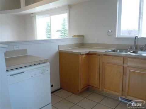 4214 Branch Road Flint, MI 48506 - Photo 8 of 23 20131975-7.JPG