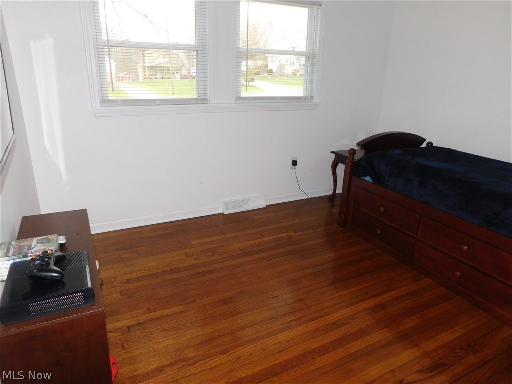 1693 Betz Road Akron, OH 44306 - Photo 14 of 29 Another view of 2nd bedroom