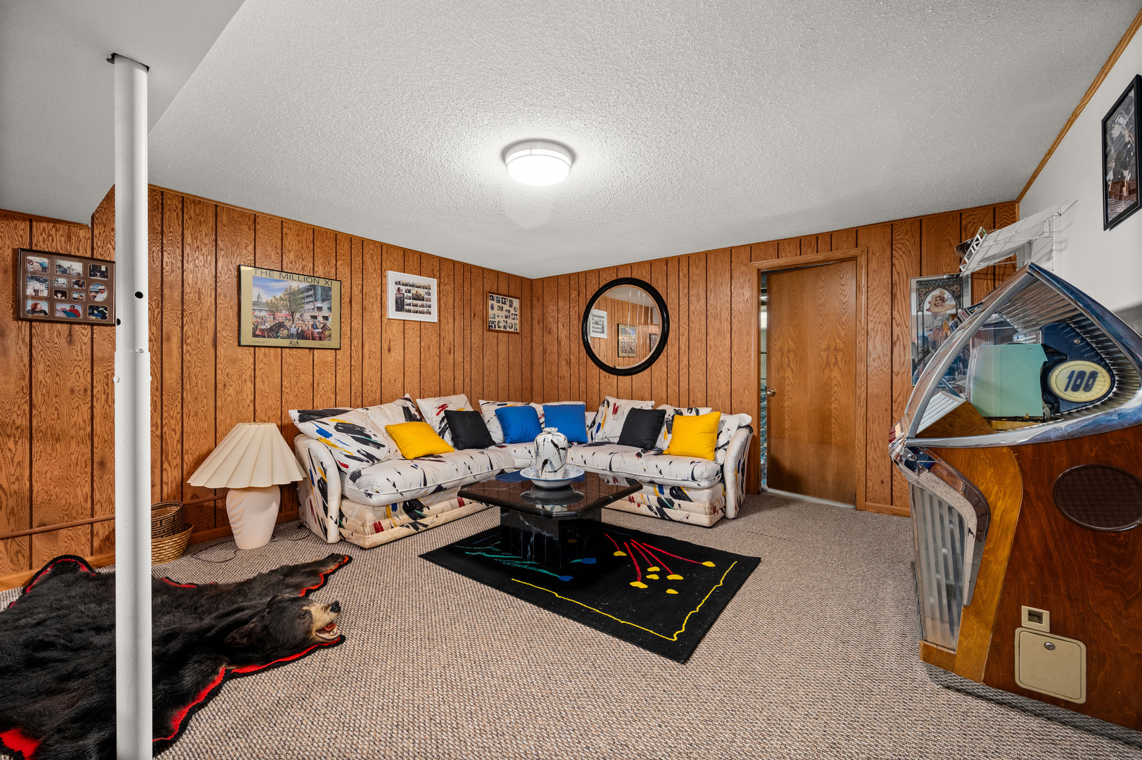 8510 Gurler Road DeKalb, IL 60115 - Photo 32 of 46 a living room with furniture and a window