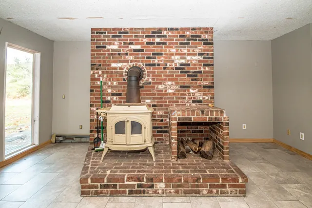 $395,000 | 109 Wylie Court, Conway, NH 03813