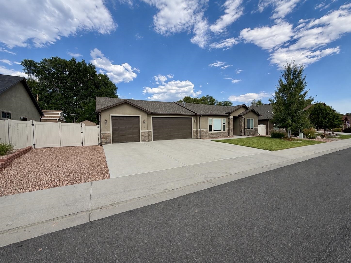 634 Huntington Road Grand Junction, CO 81504 - Photo 2 of 17