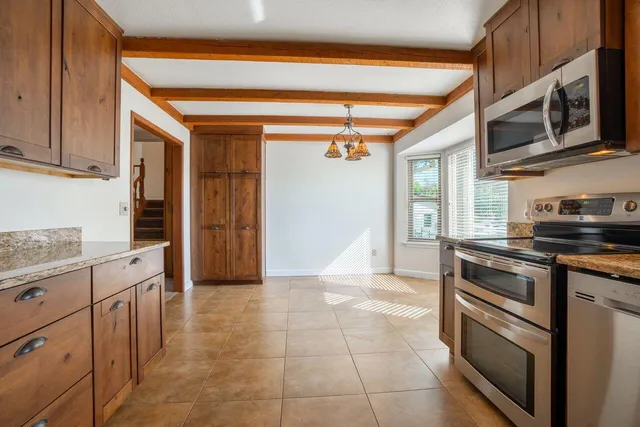 $900,000 | 2595 Highway 98, Mary Esther, FL 32569