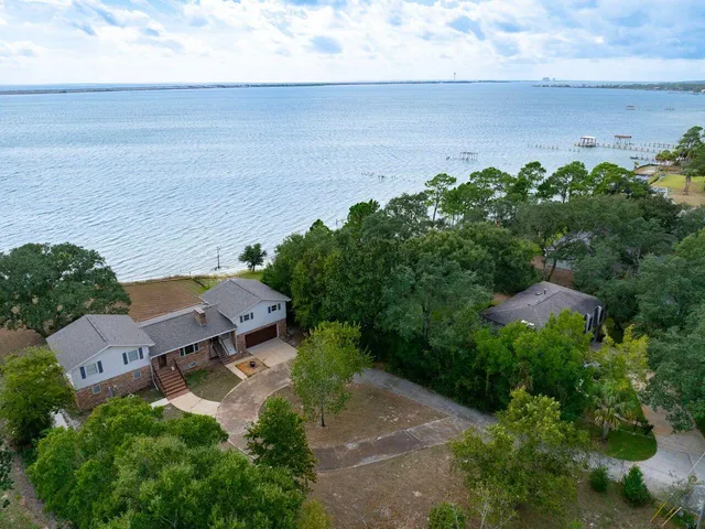 $900,000 | 2595 Highway 98, Mary Esther, FL 32569
