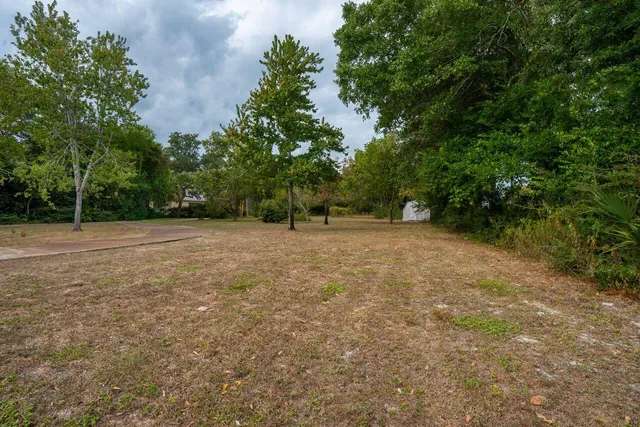 $900,000 | 2595 Highway 98, Mary Esther, FL 32569