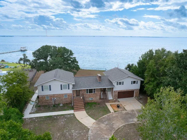 $900,000 | 2595 Highway 98, Mary Esther, FL 32569