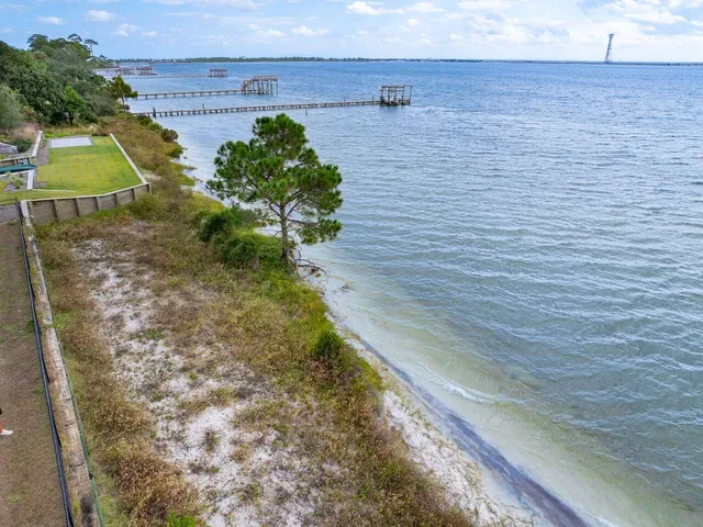 $900,000 | 2595 Highway 98, Mary Esther, FL 32569