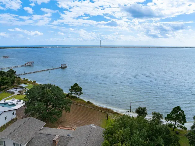 $900,000 | 2595 Highway 98, Mary Esther, FL 32569