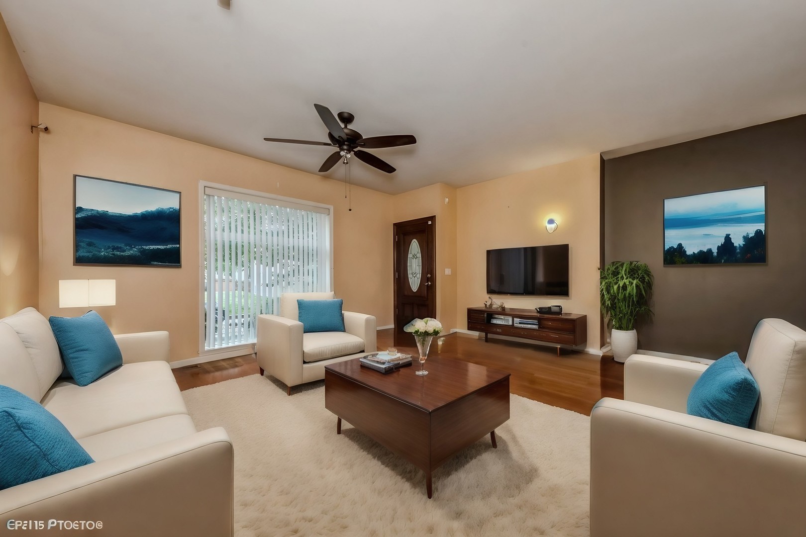 4453 South Berkeley Avenue, Unit 1 Chicago, IL 60653 - Photo 2 of 15 a living room with furniture and a flat screen tv