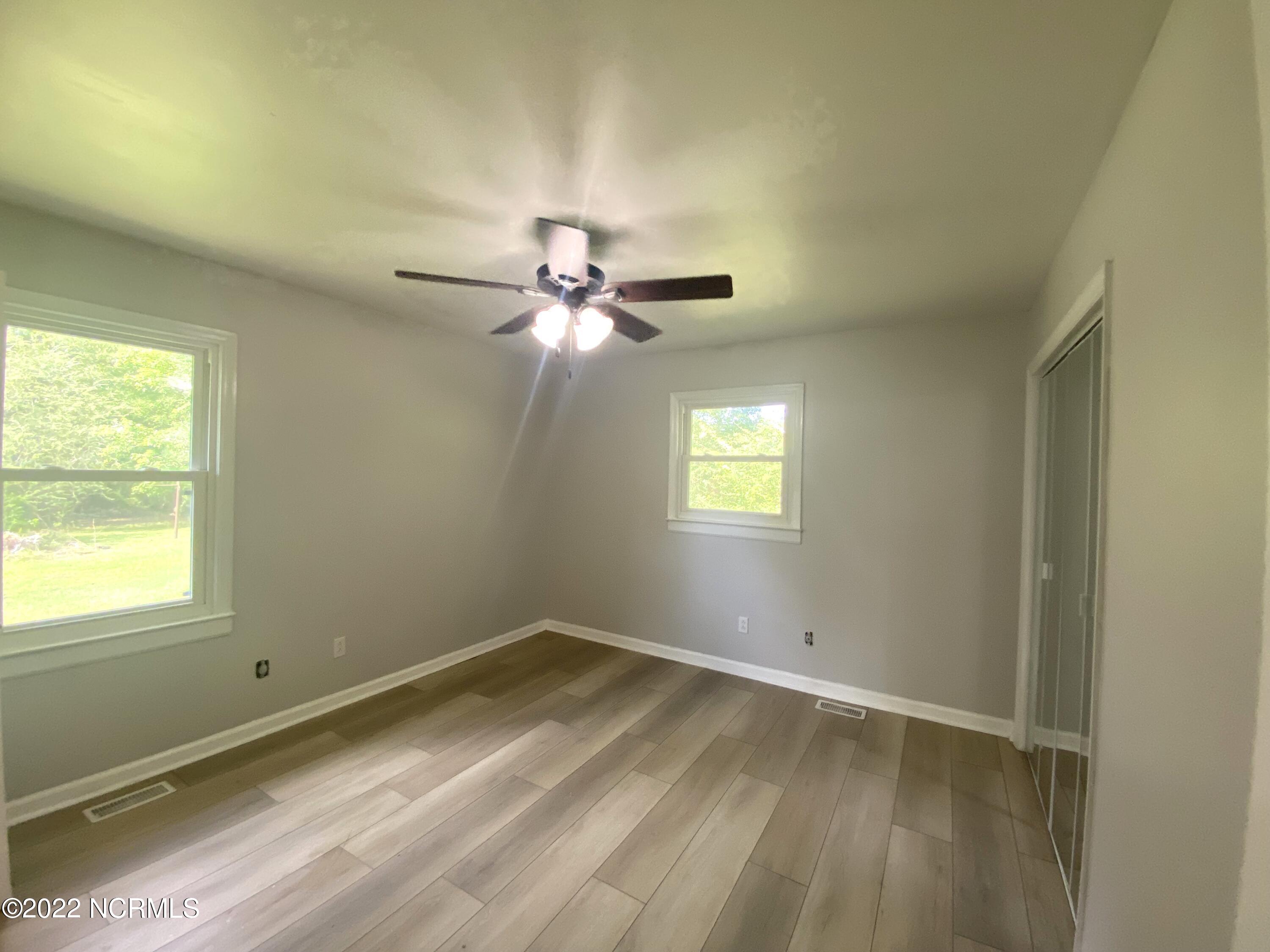 945 Fire Tower Road Jacksonville, NC 28540 - Photo 9 of 22 M. Bedroom