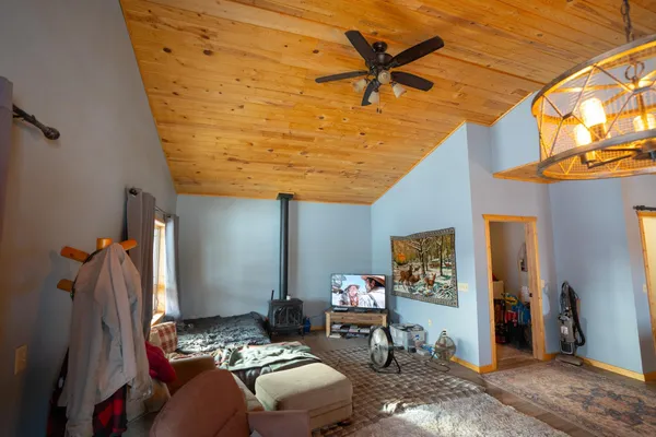 $650,000 | 43950 200th Avenue, McGregor, MN 55760