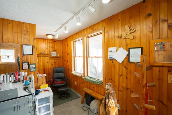 $650,000 | 43950 200th Avenue, McGregor, MN 55760